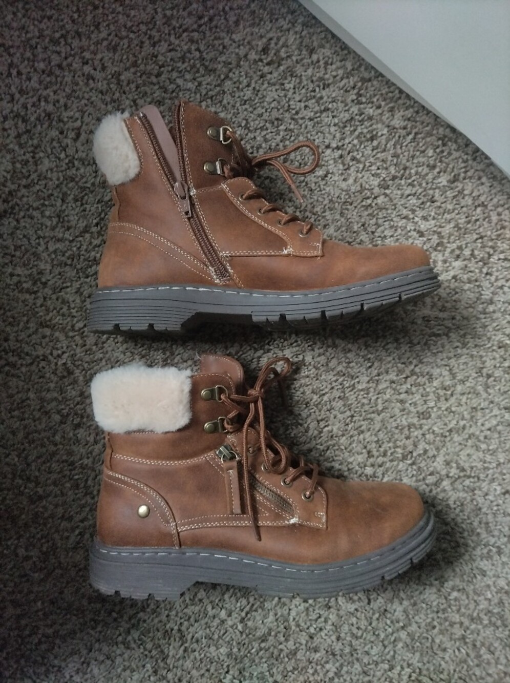 Cliffs By White Mountain Sherpa Booties Zip-up Hiking Boots.